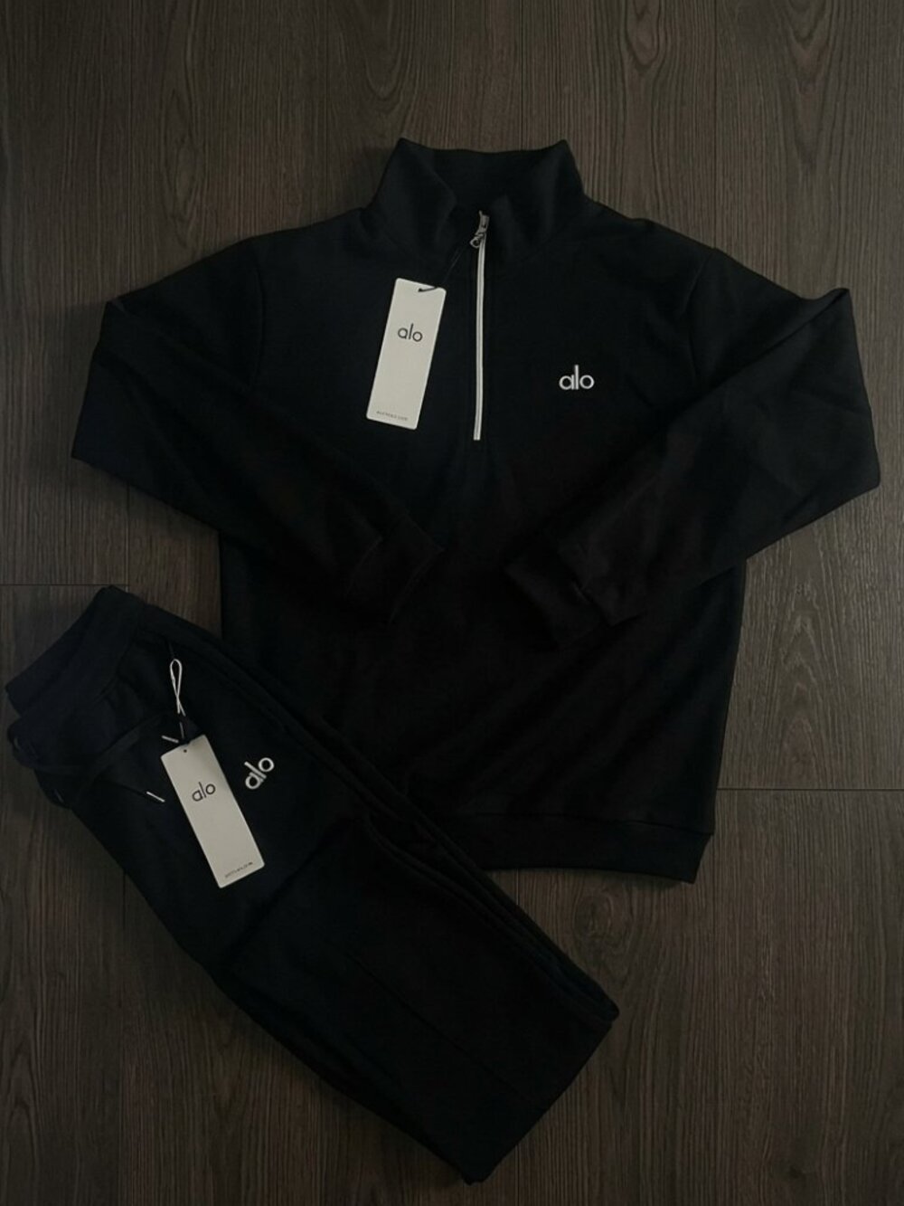 ALO Yoga Unisex Black Quarter-Zip Hoodie and Jogger Set NWT
